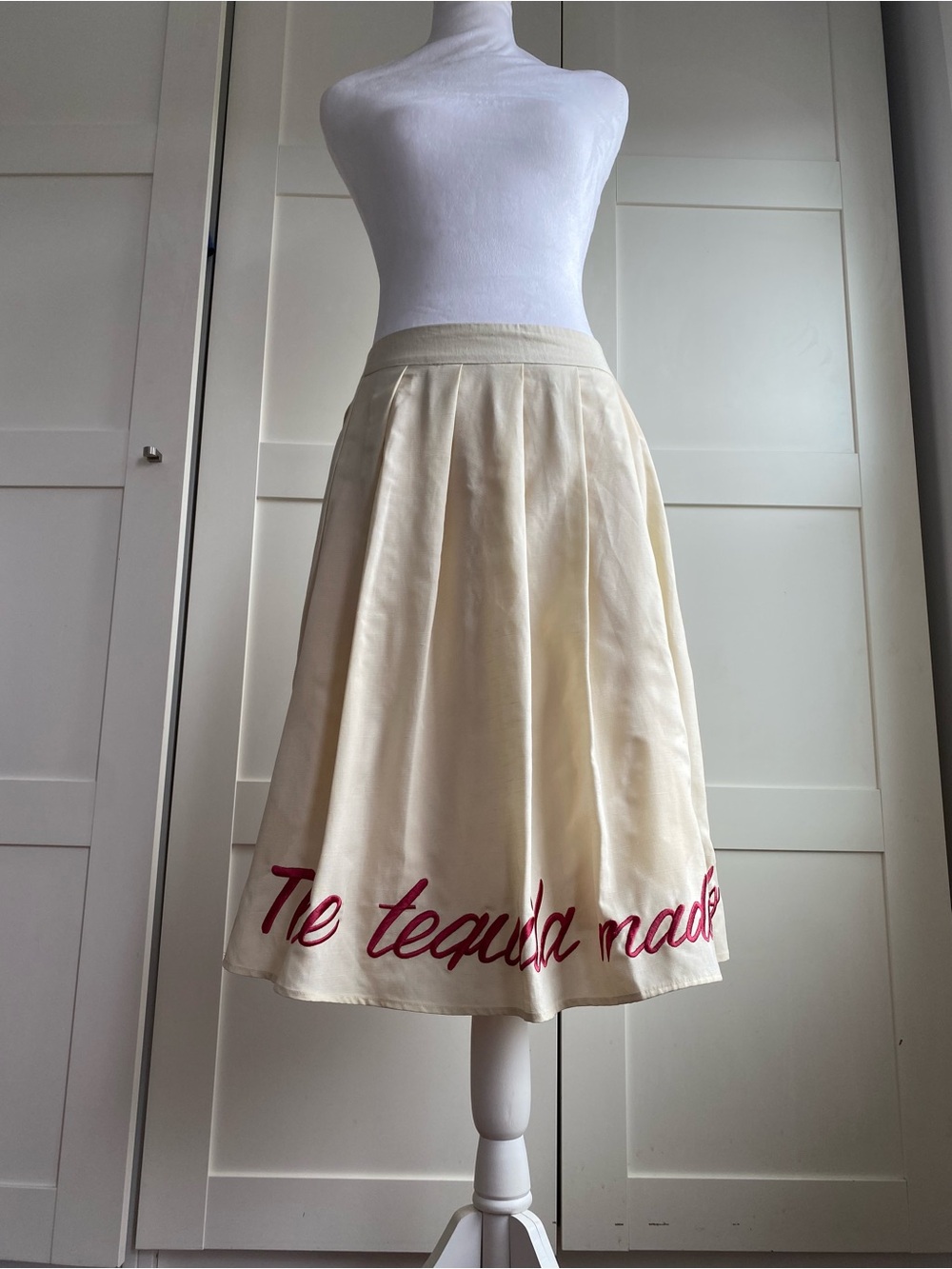 Eva Franco A Line Skirt “The Tequila Made Me Do It” Women’s Size 6